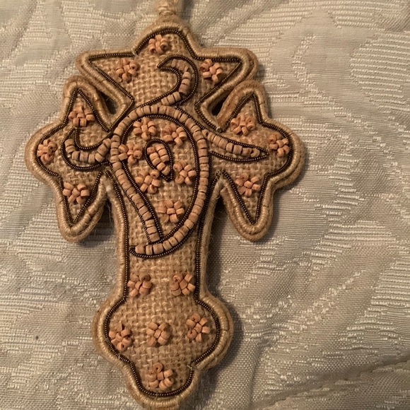 Burlap beaded cross with tassel-new-never used! - Picture 3 of 4